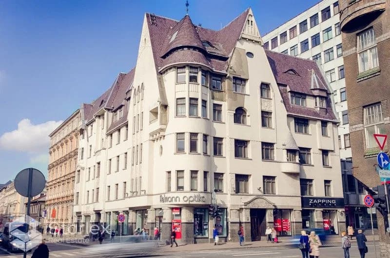 Tirdzniecības telpas Rīgas centrā pie Brīvības/Lāčplēša ielu krustojuma