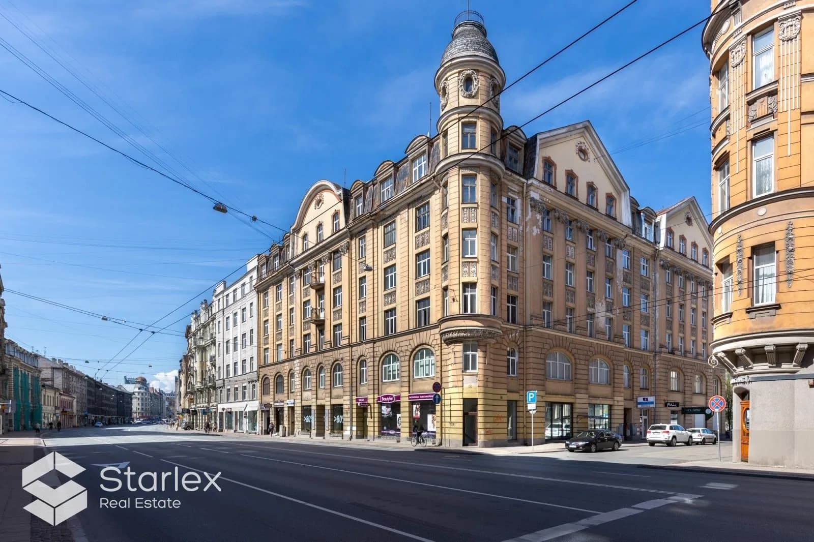 Birojs ar 2 auto stāvvietām Rīgas centrā pie Artilērijas ielas